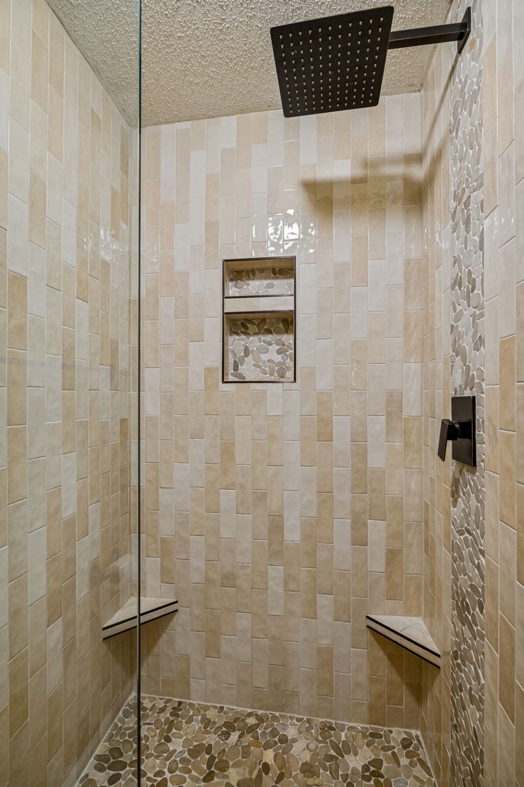 357 Yorkshire Circle Nashville, TN 37211 - Photo 40 of 44 a bathroom with a shower