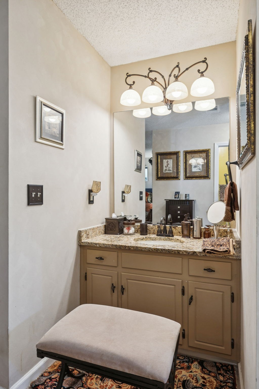 357 Yorkshire Circle Nashville, TN 37211 - Photo 10 of 44 a kitchen with a table chairs stove and cabinets