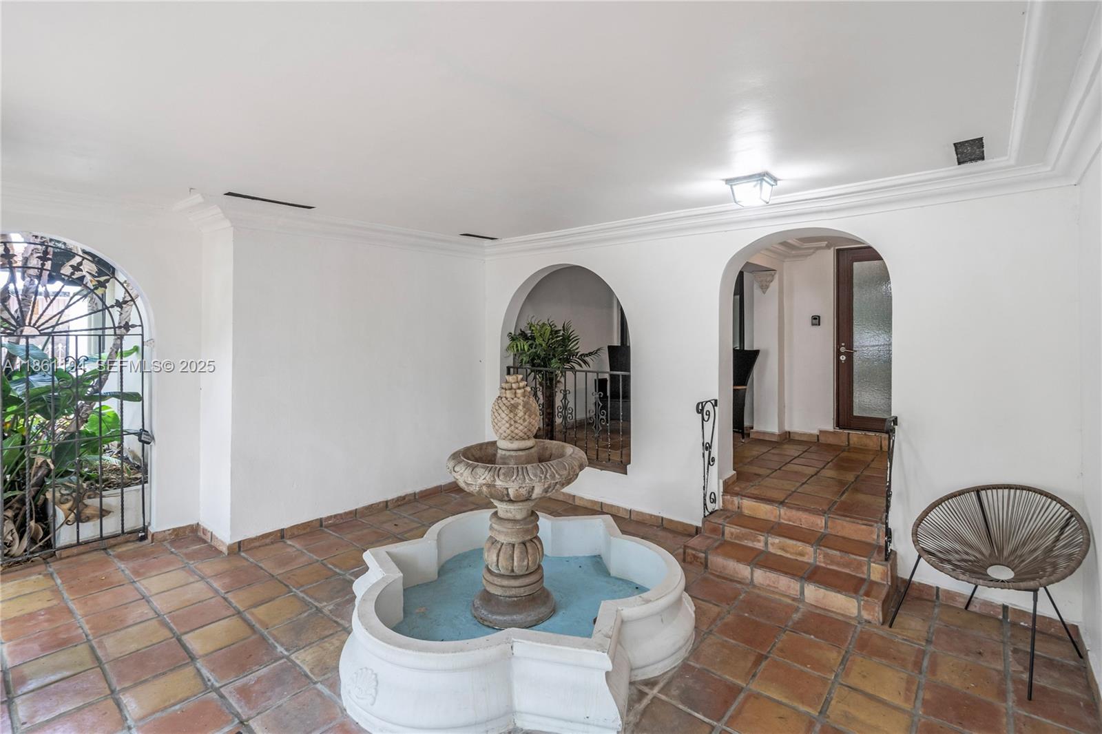 520 Southwest 22nd Road Miami, FL 33129 - Photo 14 of 71 a living room with furniture