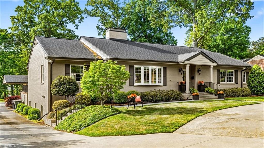 1902 Pembroke Road Greensboro, NC 27408 - Photo 2 of 32