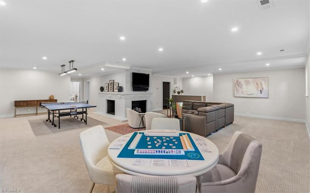 1902 Pembroke Road Greensboro, NC 27408 - Photo 27 of 32