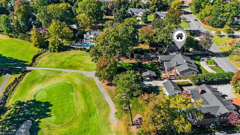 1902 Pembroke Road Greensboro, NC 27408 - Photo 9 of 32