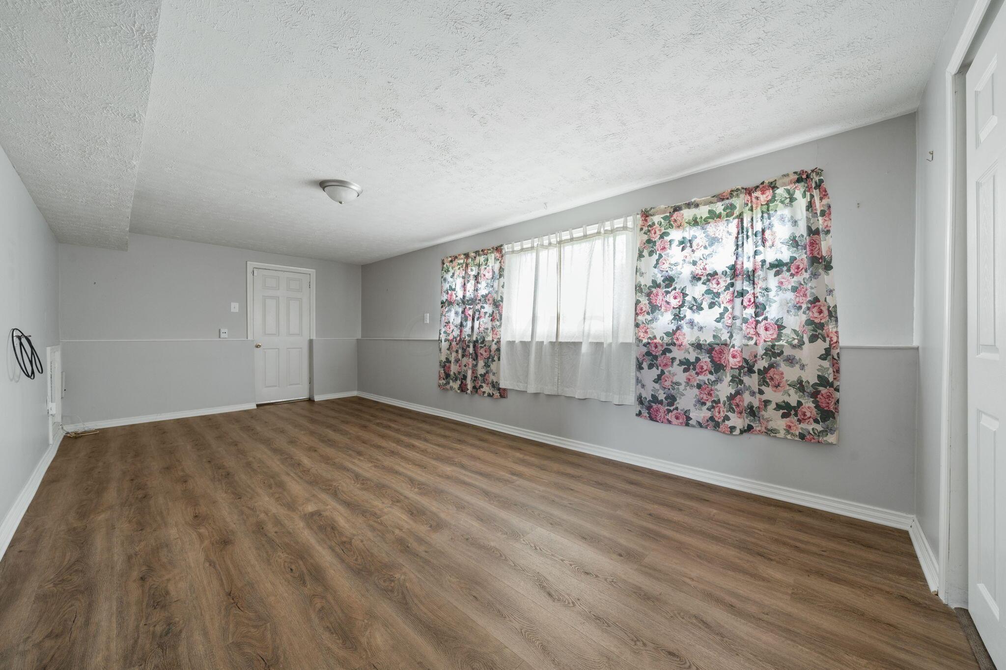 4901 Justin Road Columbus, OH 43227 - Photo 16 of 30 Family Room