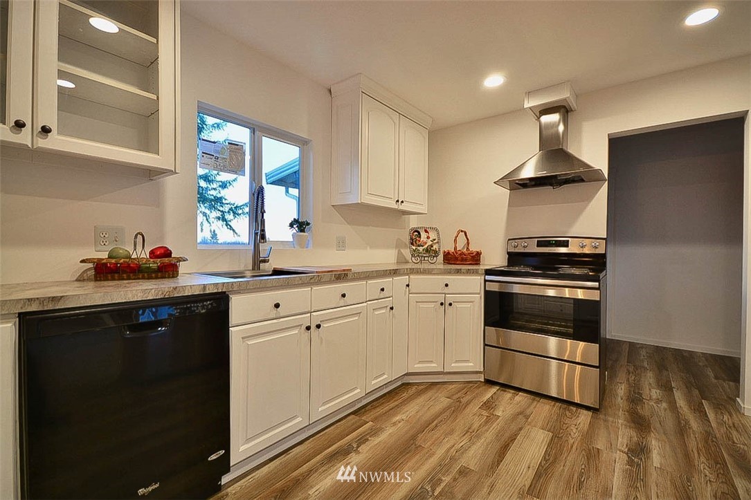 10924 Clark Road Southeast, Unit 8 Yelm, WA 98597 - Photo 15 of 35 Gallery Image 15