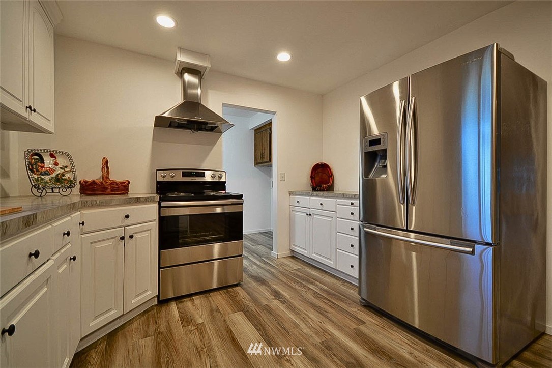 10924 Clark Road Southeast, Unit 8 Yelm, WA 98597 - Photo 16 of 35 Gallery Image 16