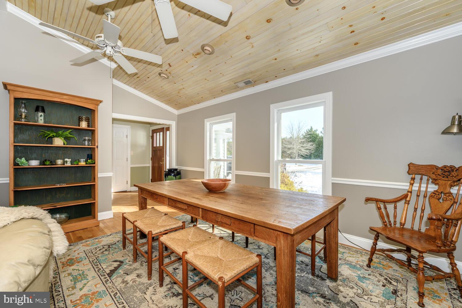 25706 Edgeview Road Royal Oak, MD 21662 - Photo 21 of 31 a view of a dining room with furniture