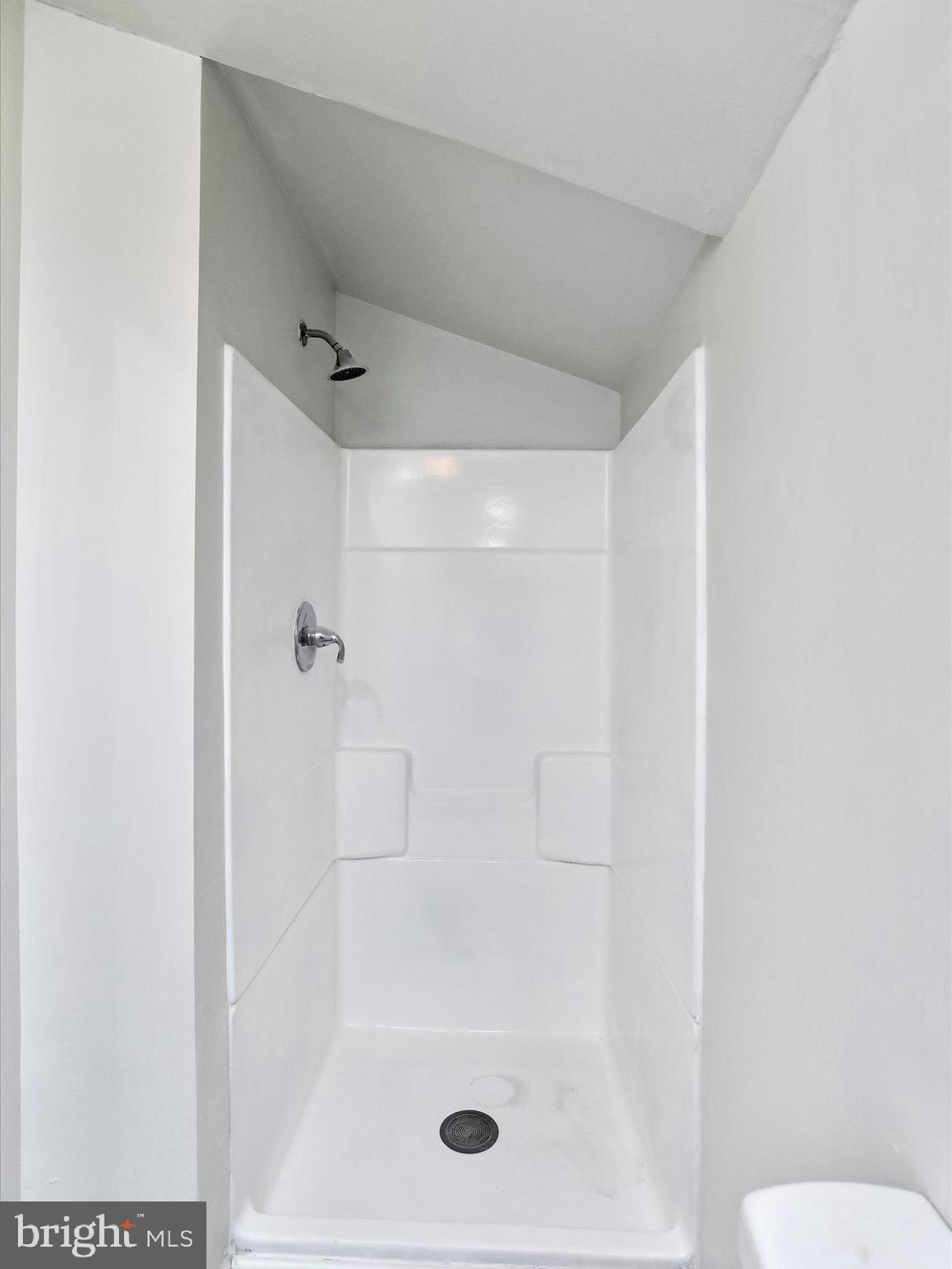 409 South Raleigh Street Martinsburg, WV 25401 - Photo 14 of 28 a bathroom with a shower