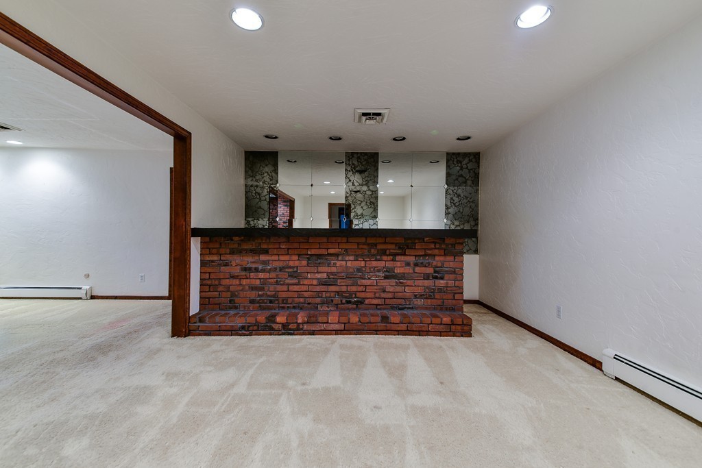33 Parker Road Framingham, MA 01702 - Photo 9 of 20 Gallery Image 9