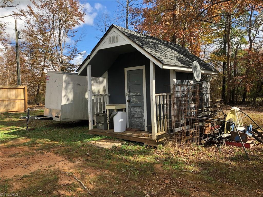 404 Lee Parks Road Lexington, NC 27292 - Photo 13 of 50 Gallery Image 13