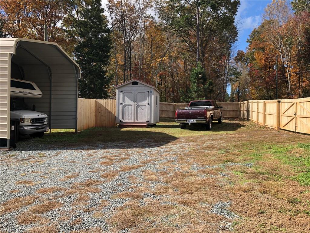 404 Lee Parks Road Lexington, NC 27292 - Photo 18 of 50 Gallery Image 18