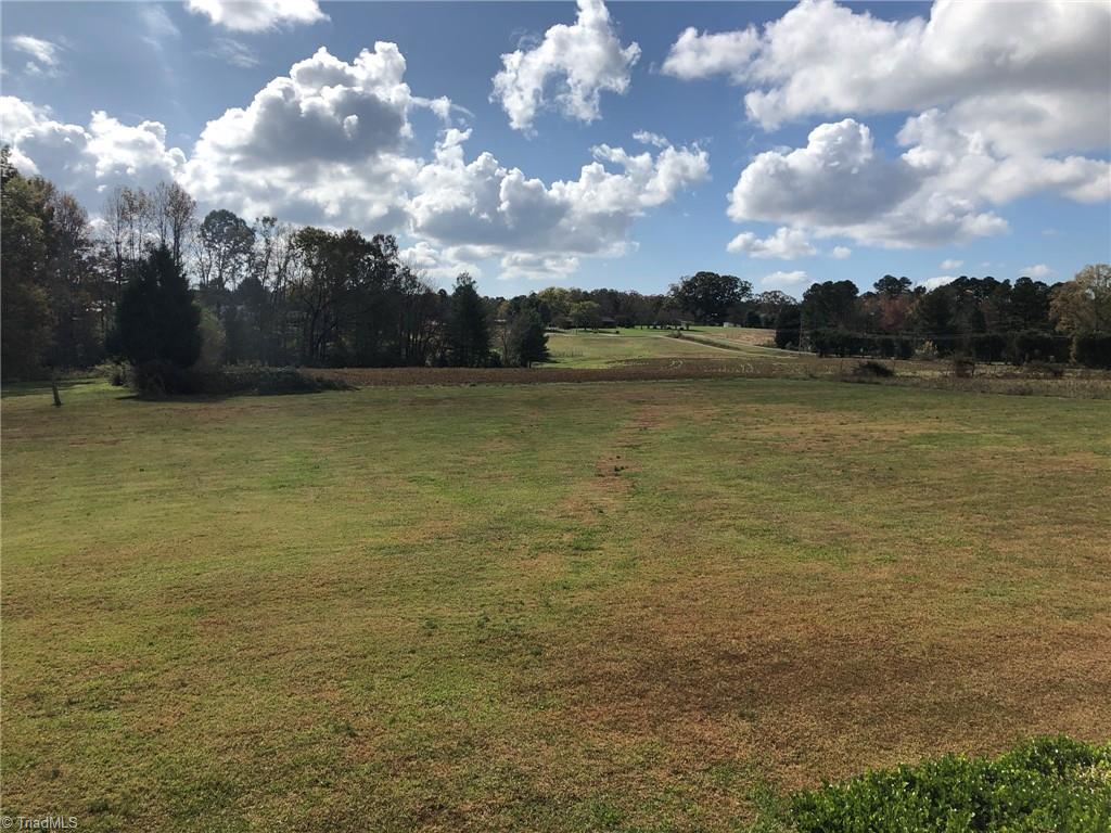 404 Lee Parks Road Lexington, NC 27292 - Photo 4 of 50 Gallery Image 4
