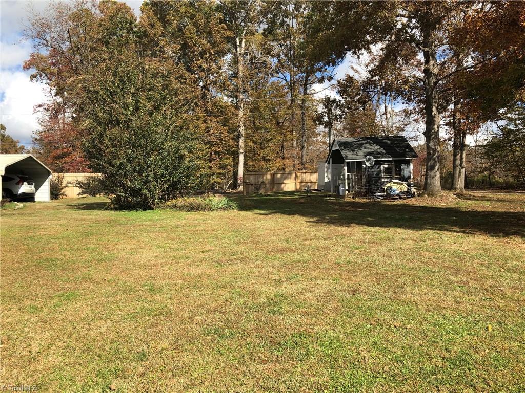 404 Lee Parks Road Lexington, NC 27292 - Photo 8 of 50 Gallery Image 8