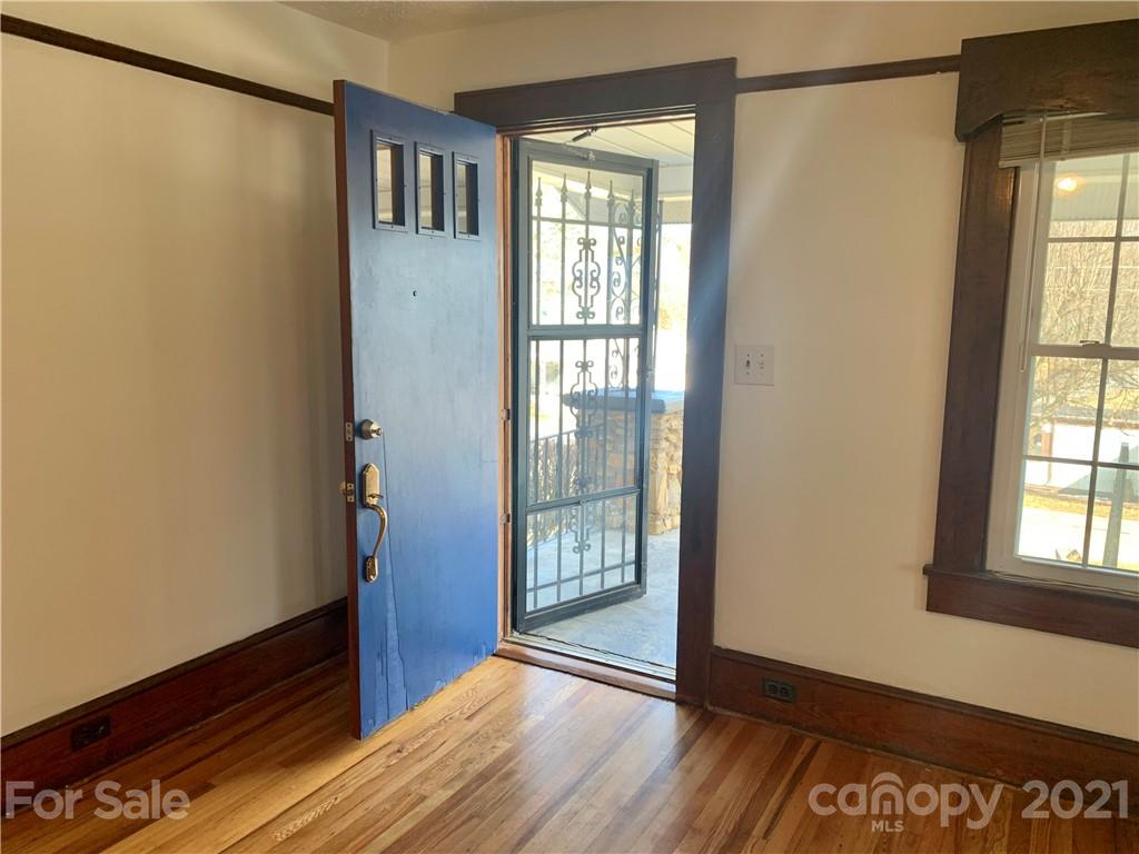 559 Thompson Cove Road Clyde, NC 28721 - Photo 7 of 36 a view of entryway with wooden floor