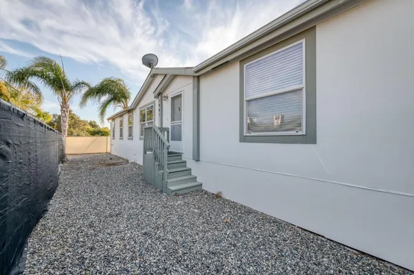 $1,800 | 1941 North Academy Avenue, Sanger, CA 93657