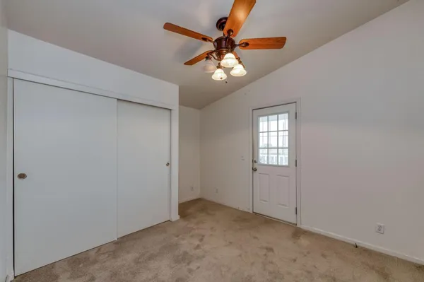 $1,800 | 1941 North Academy Avenue, Sanger, CA 93657