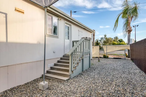 $1,800 | 1941 North Academy Avenue, Sanger, CA 93657