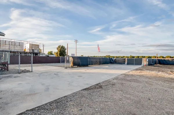 $1,800 | 1941 North Academy Avenue, Sanger, CA 93657