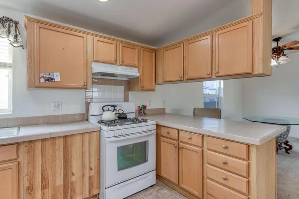 $1,800 | 1941 North Academy Avenue, Sanger, CA 93657