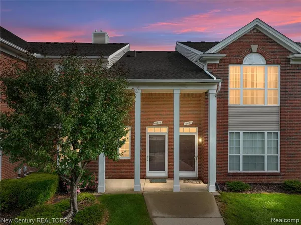 $219,000 | 16476 Radison Drive, Macomb, MI 48044