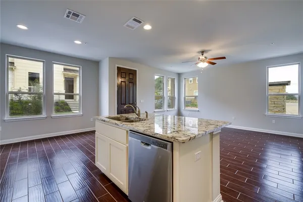 $2,500 | 13800 Lyndhurst Street, Unit 296, Austin, TX 78717