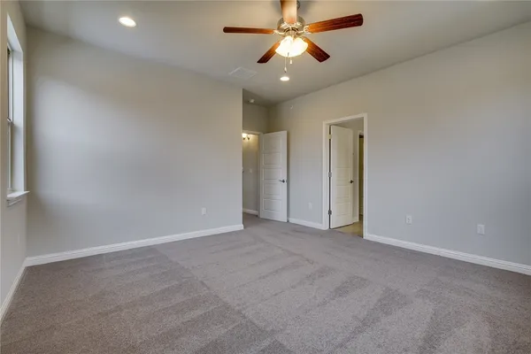 $2,500 | 13800 Lyndhurst Street, Unit 296, Austin, TX 78717