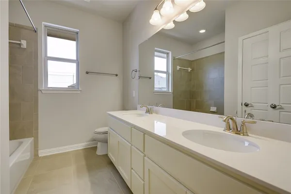 $2,500 | 13800 Lyndhurst Street, Unit 296, Austin, TX 78717