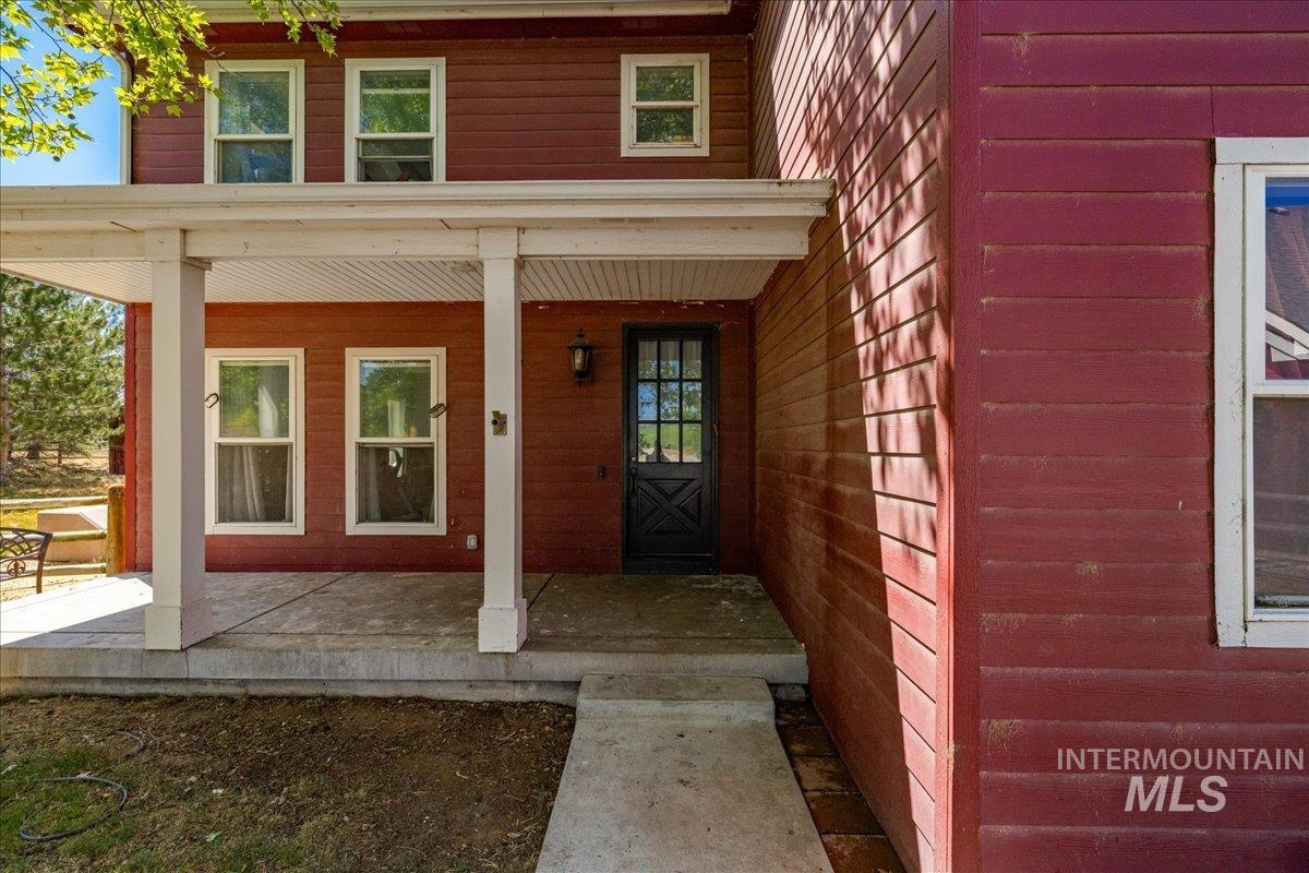 20169 Hoskins Road Caldwell, ID 83607 - Photo 4 of 46