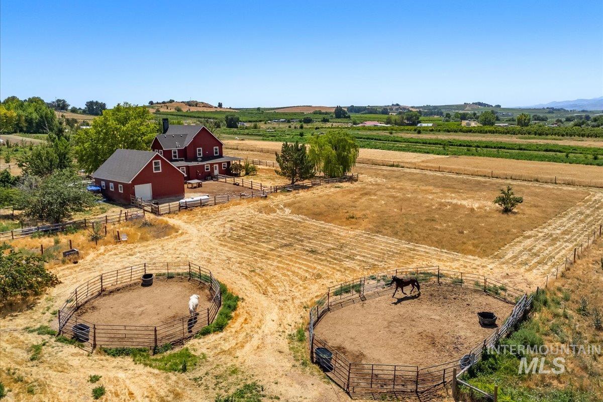 20169 Hoskins Road Caldwell, ID 83607 - Photo 9 of 46