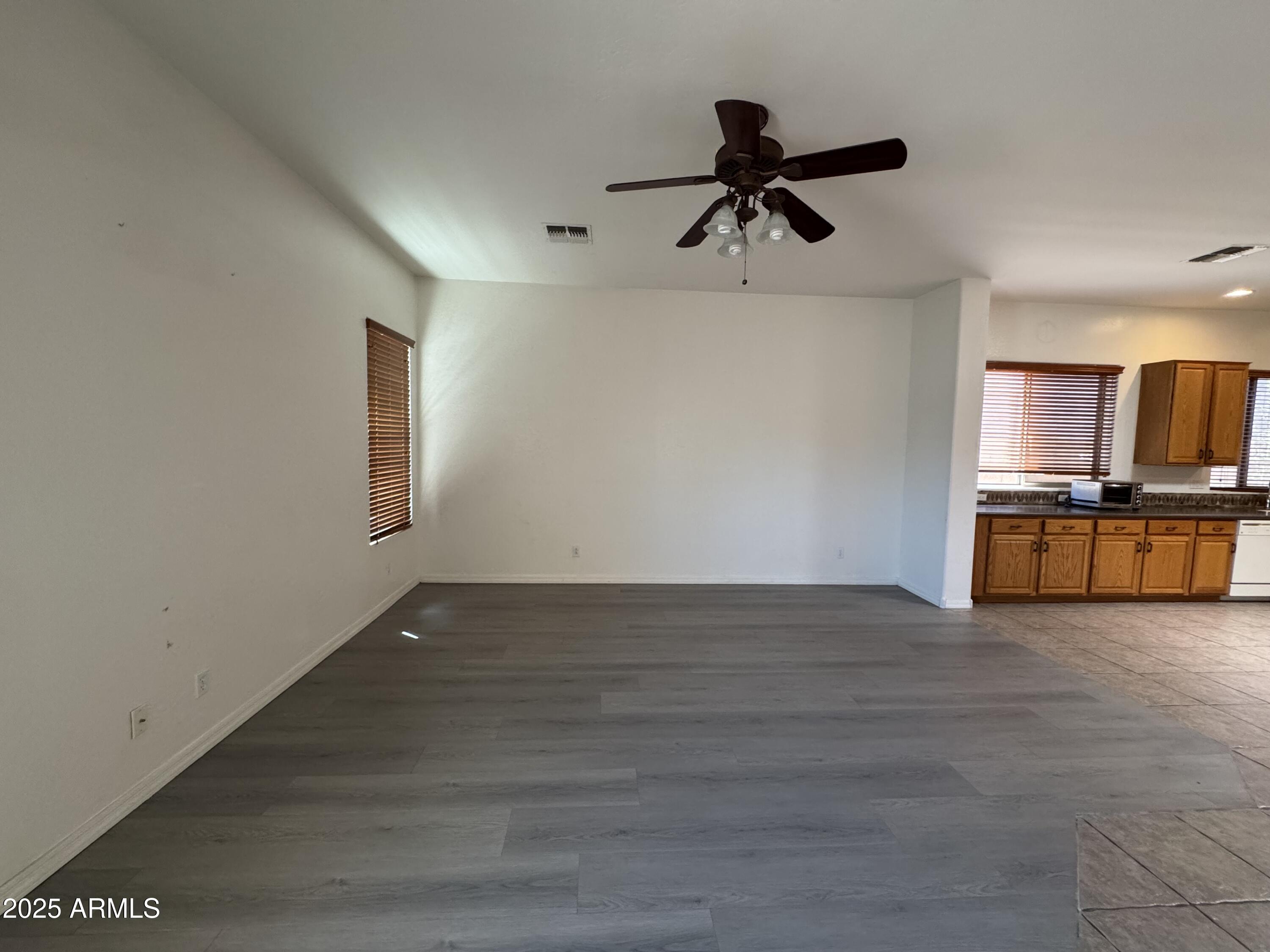 635 West Longhorn Drive Chandler, AZ 85286 - Photo 3 of 20 original (2)