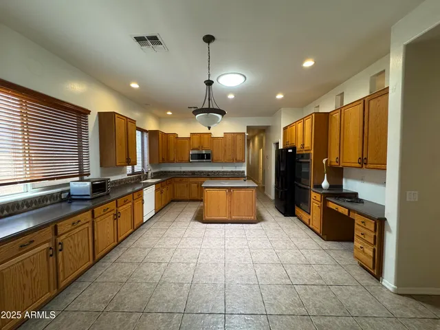 $2,895 | 635 West Longhorn Drive, Chandler, AZ 85286