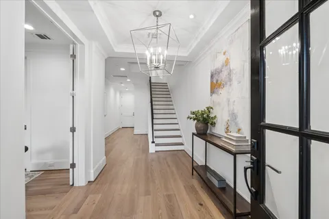 $1,299,000 | 20 Crain Sq Boulevard, Houston, TX 77025
