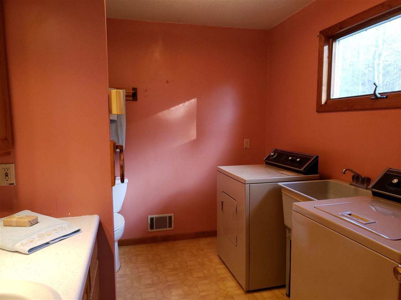 1801 Nichols Road Beulah, MI 49617 - Photo 33 of 46 1870888-32.JPG
