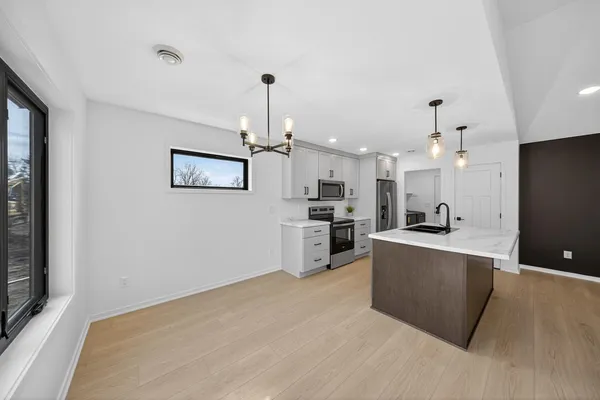 $399,000 | 1420 Sunrise Drive Southeast, Rochester, MN 55904