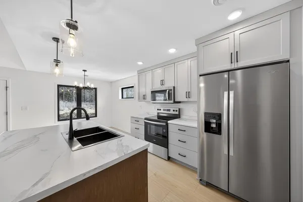 $399,000 | 1420 Sunrise Drive Southeast, Rochester, MN 55904