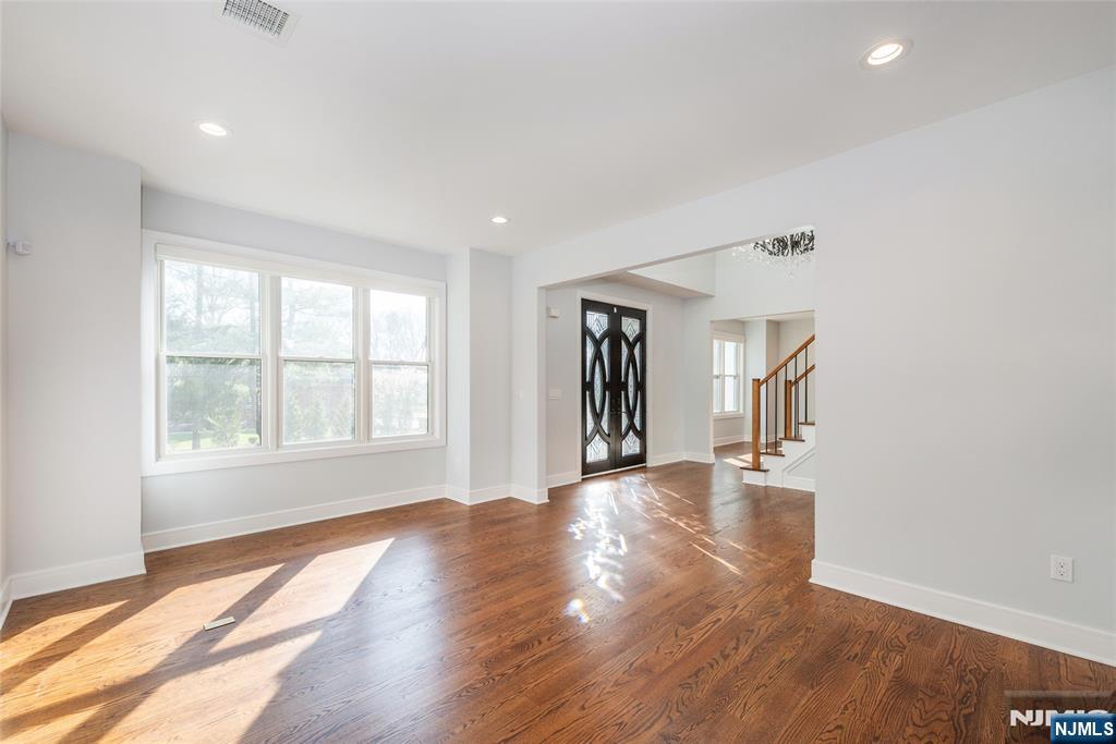 8 Broad Street Demarest, NJ 07627 - Photo 14 of 50