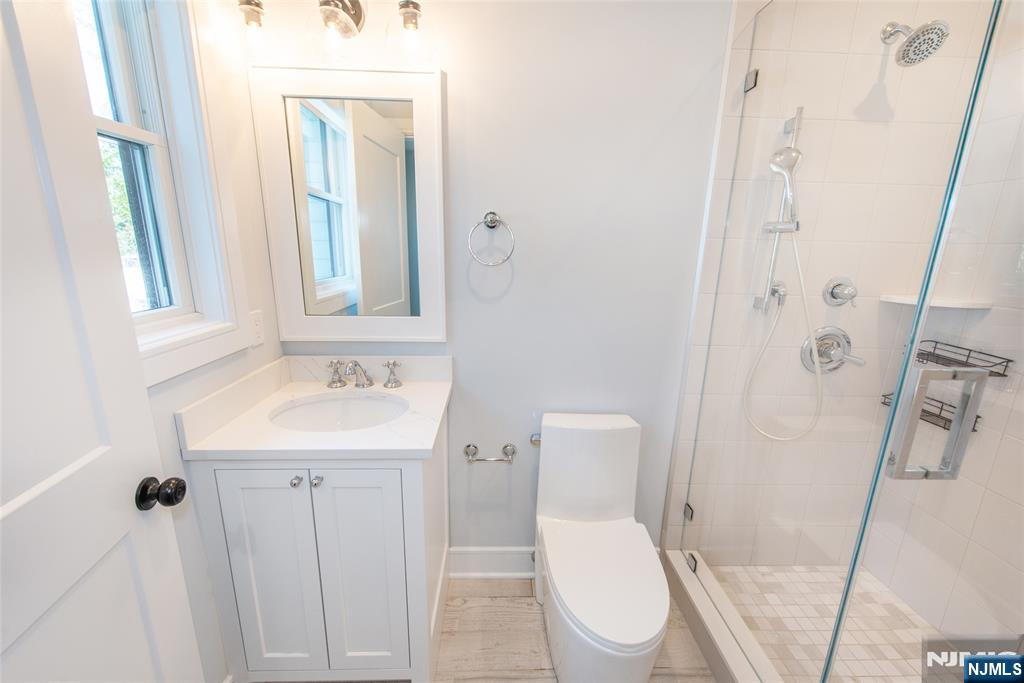 8 Broad Street Demarest, NJ 07627 - Photo 18 of 50