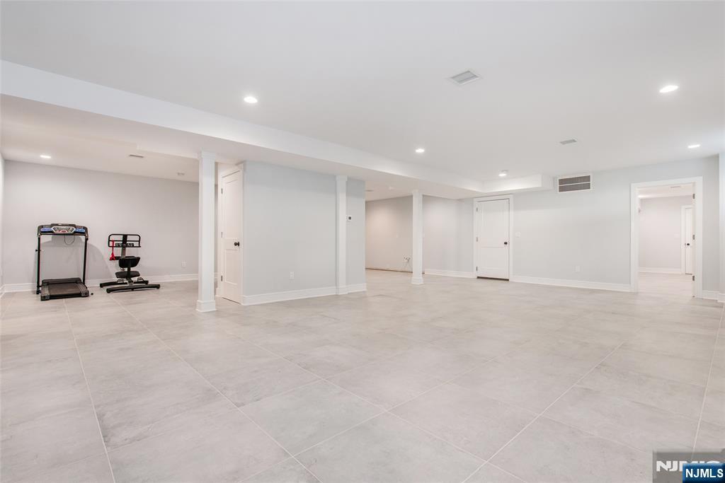 8 Broad Street Demarest, NJ 07627 - Photo 38 of 50