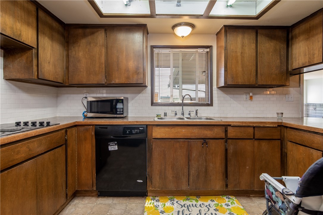 6010 Worline Road Bow, WA 98232 - Photo 6 of 22 Gallery Image 6