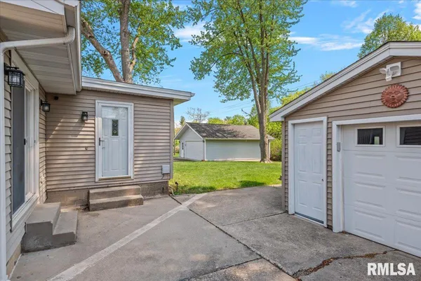 $235,000 | 2118 West Lawrence Avenue, Springfield, IL 62704