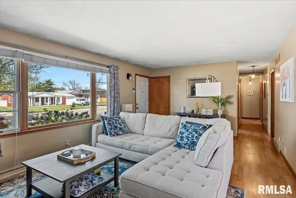 $235,000 | 2118 West Lawrence Avenue, Springfield, IL 62704