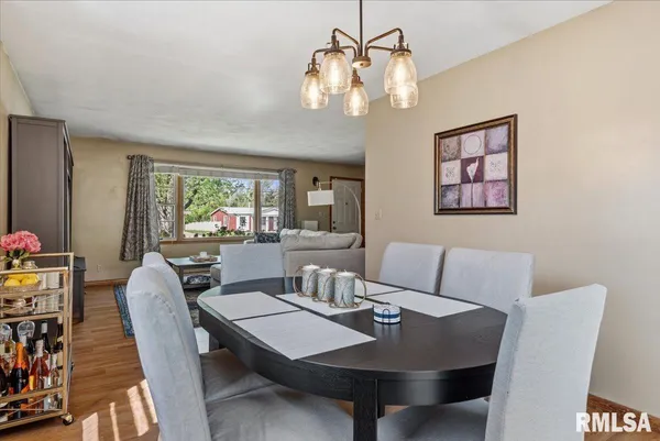 $235,000 | 2118 West Lawrence Avenue, Springfield, IL 62704