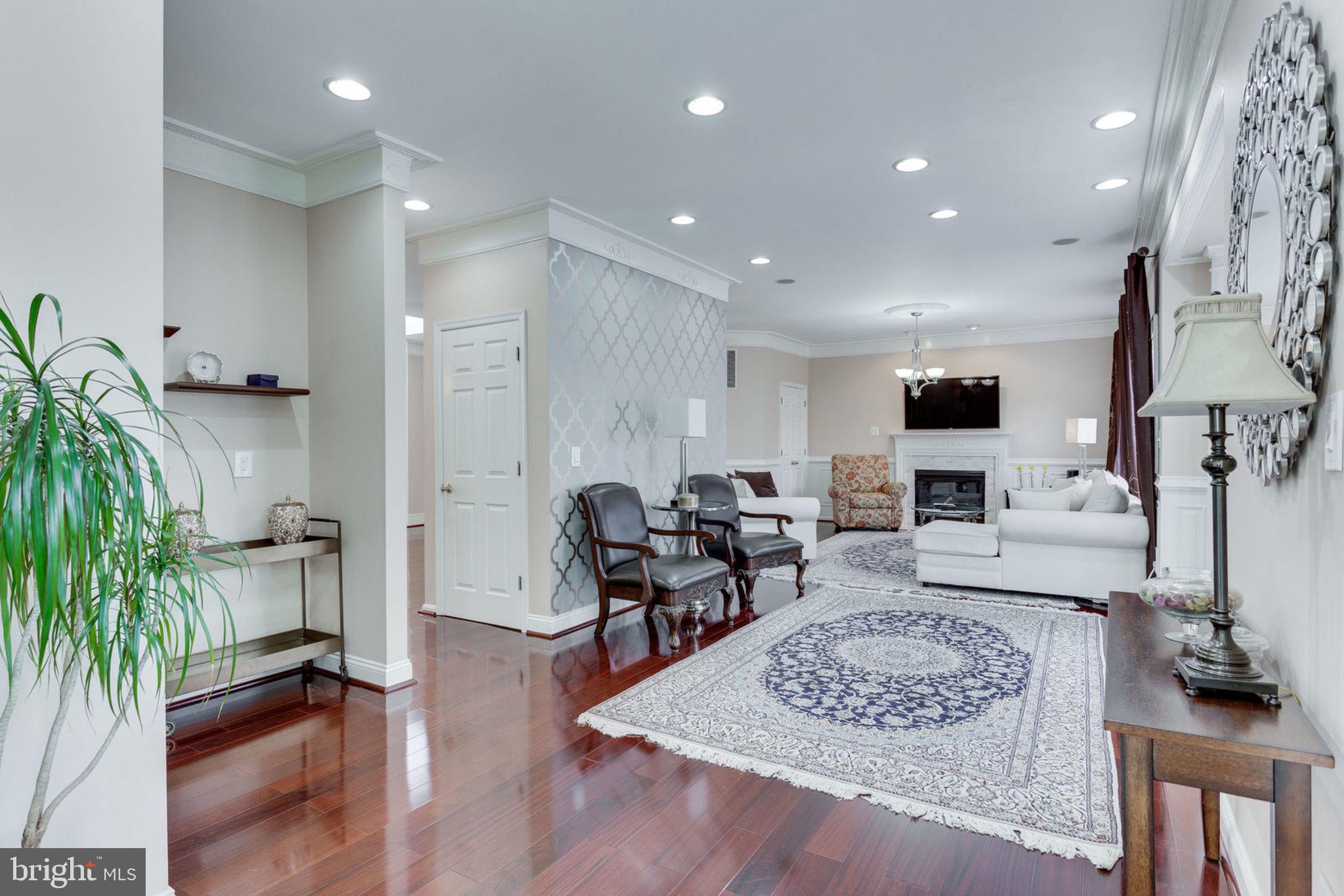 6093 Deer Ridge Trail Springfield, VA 22150 - Photo 13 of 57 Sitting and Family Room