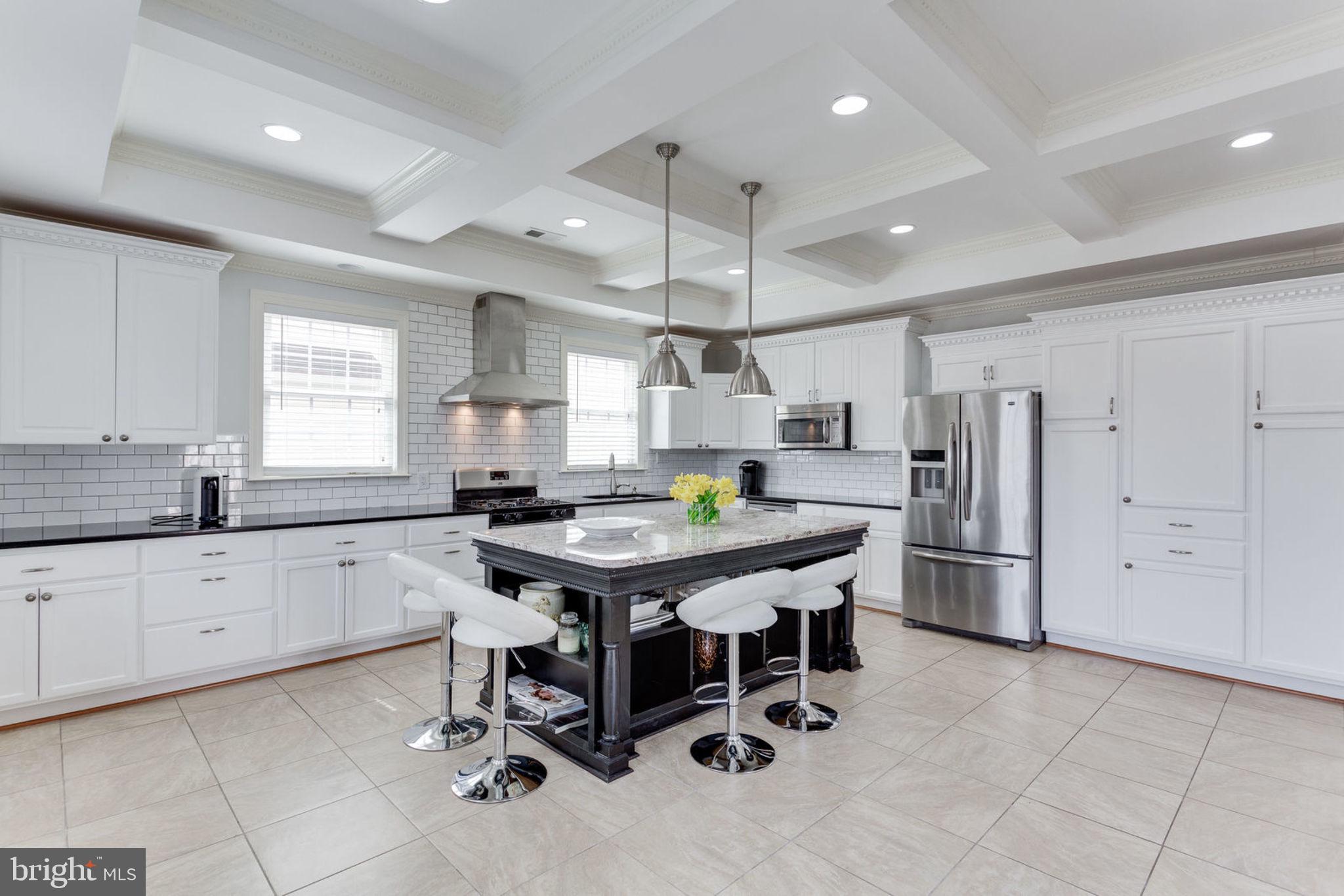 6093 Deer Ridge Trail Springfield, VA 22150 - Photo 17 of 57 Kitchen