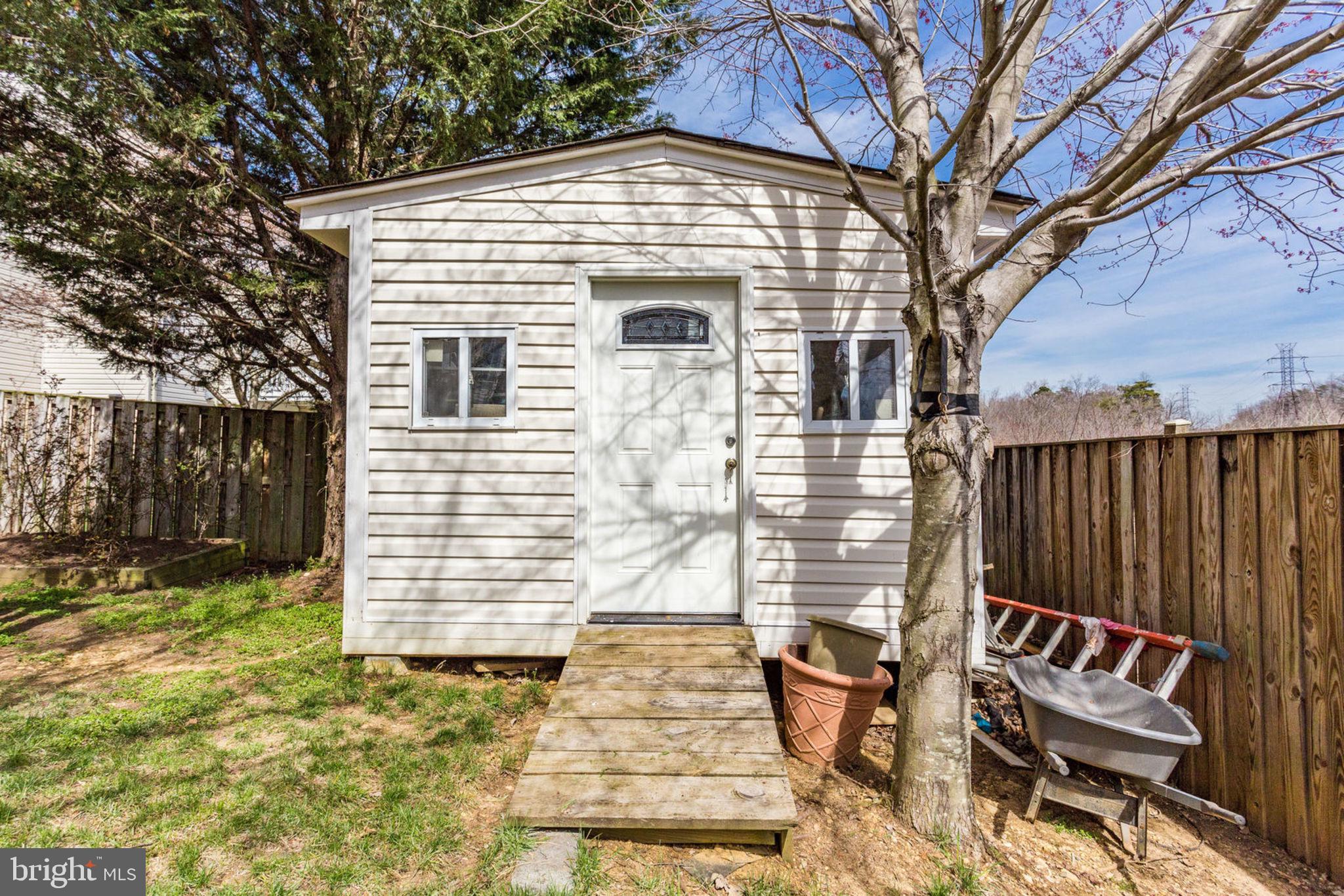 6093 Deer Ridge Trail Springfield, VA 22150 - Photo 20 of 57 Shed