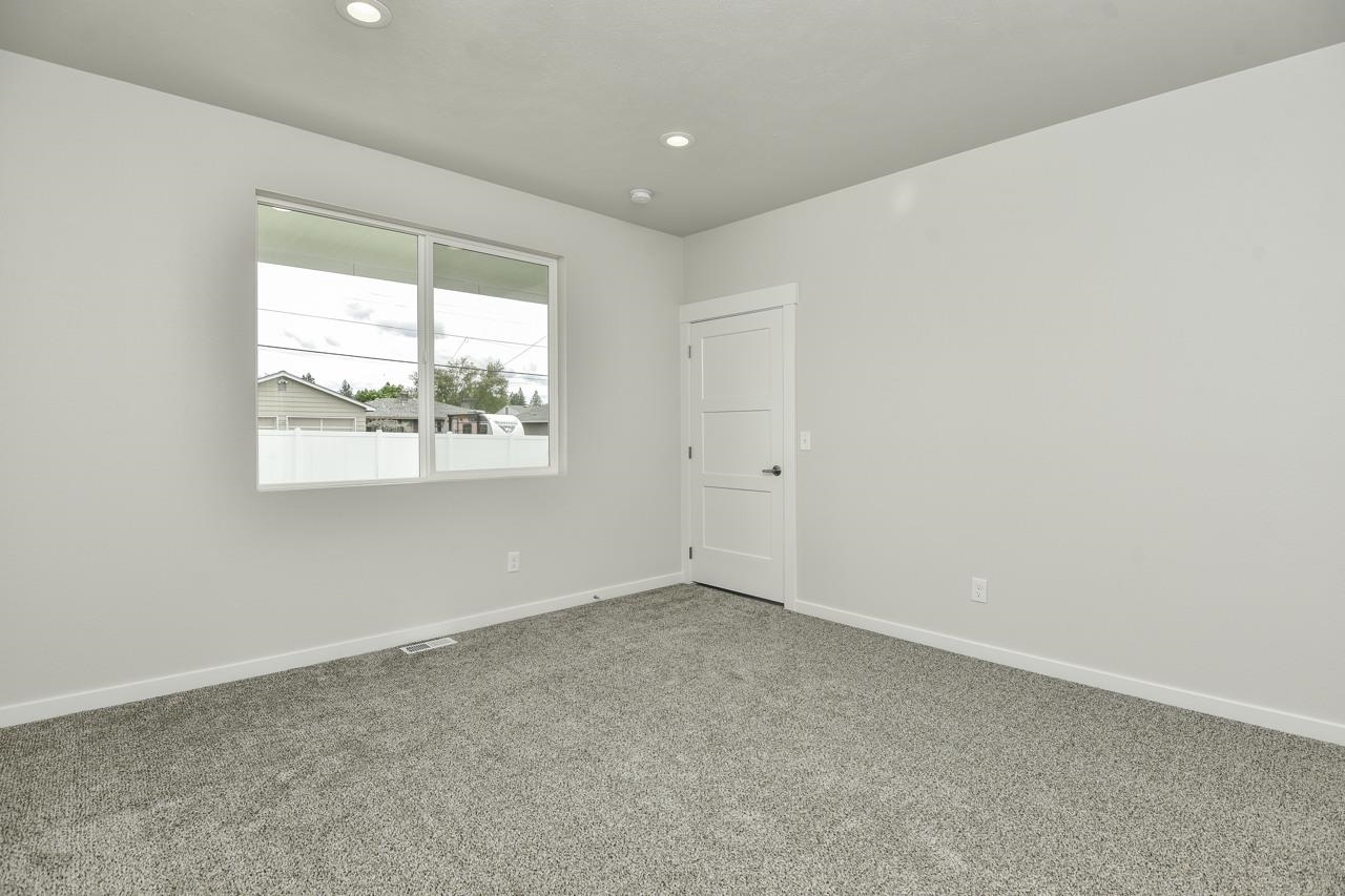 1102 East Decatur Avenue Spokane, WA 99208 - Photo 13 of 18 Gallery Image 13