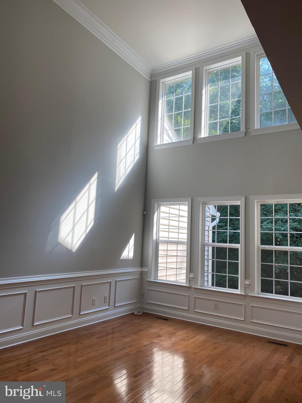 2532 Rainer Road Chester Springs, PA 19425 - Photo 8 of 29 2 stories living room