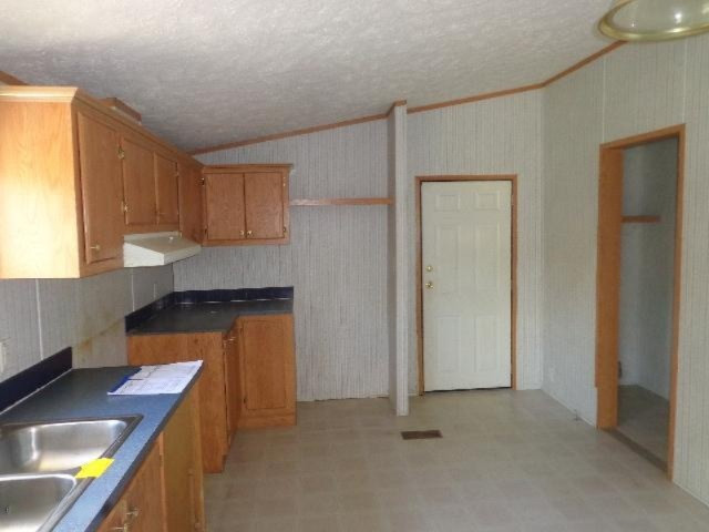 3276 Lyons Road Lyons, MI 48851 - Photo 13 of 20 263-417084 kitchen
