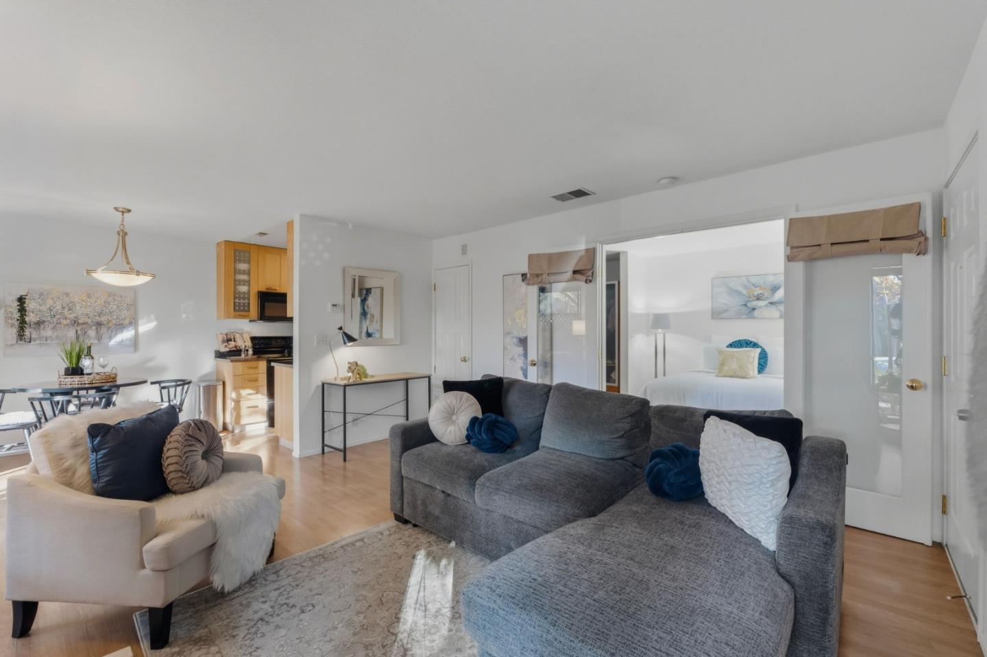2106 La Terrace Circle San Jose, CA 95123 - Photo 6 of 31 a living room with furniture and wooden floor