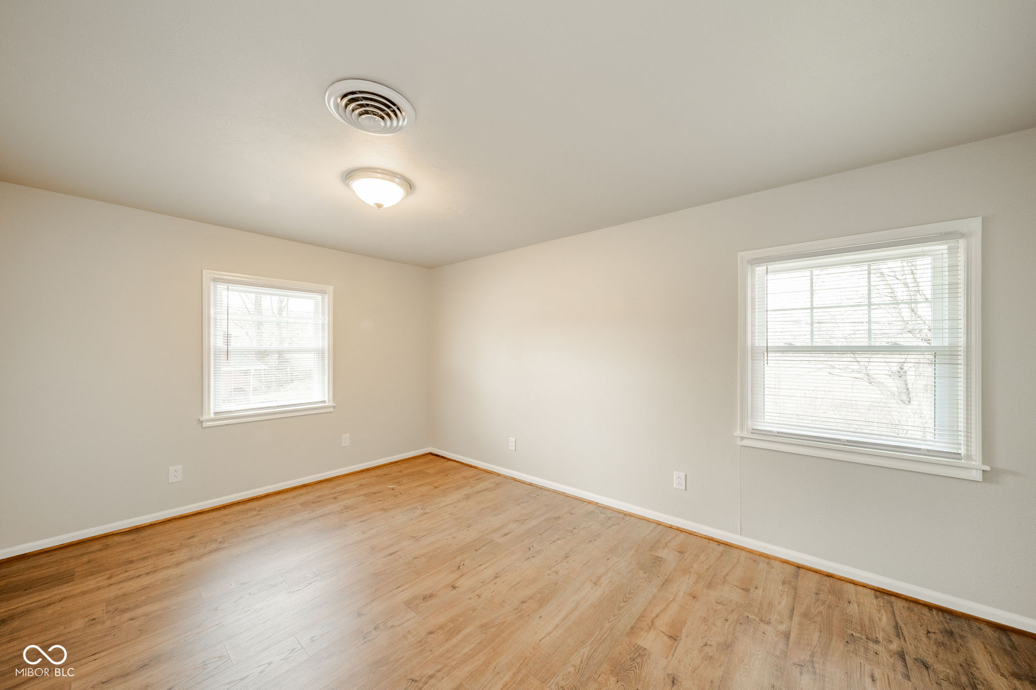 807 Bittersweet Lane Anderson, IN 46011 - Photo 10 of 33
