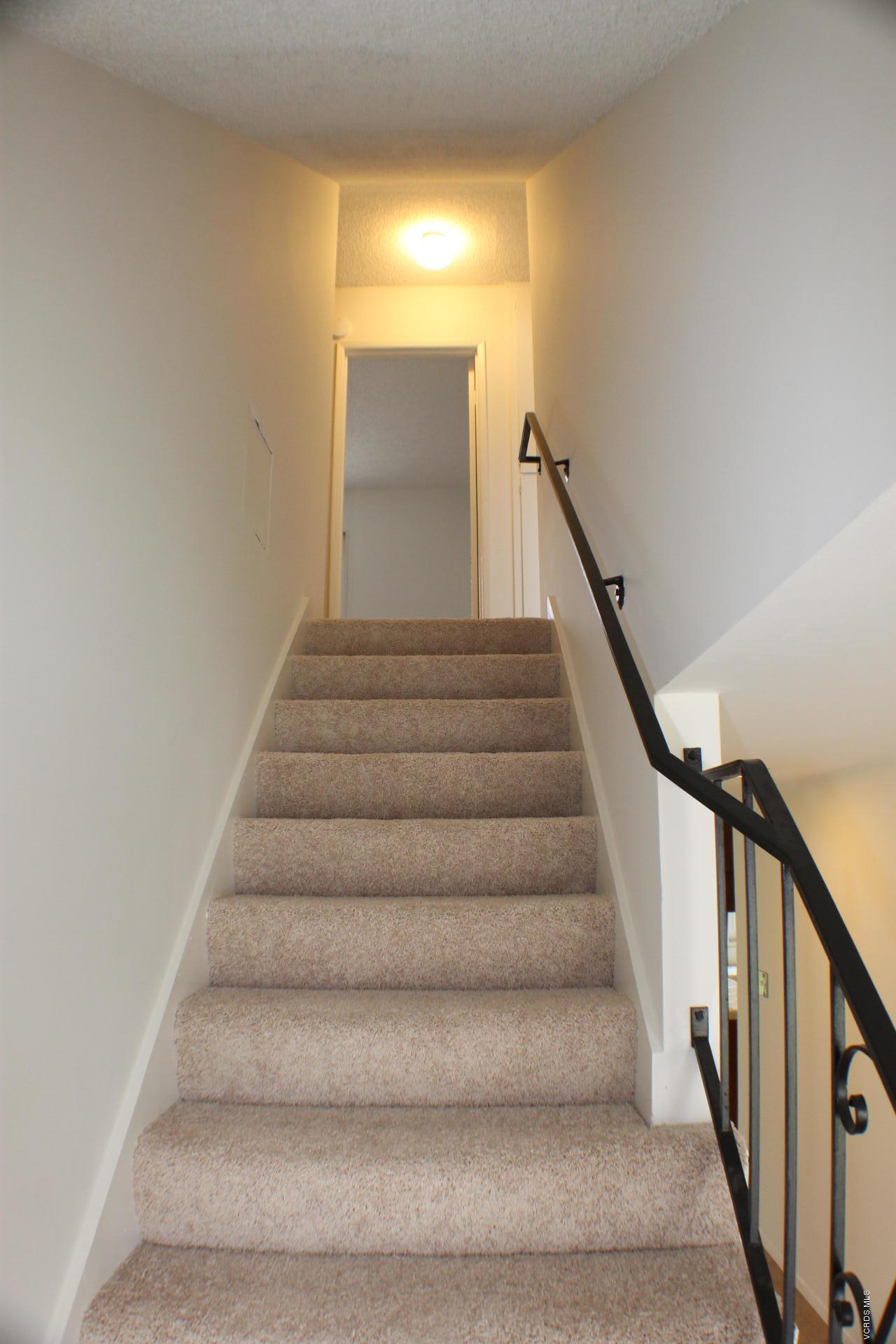 2050 Finch Court Simi Valley, CA 93063 - Photo 14 of 28 IMG_0690